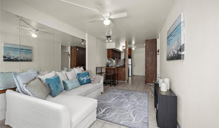 222 Kaiulani Avenue,Honolulu,Hawaii,96815,2 ベッドルーム ベッドルーム,1 バスルームバスルーム,コンド / タウンハウス,Kaiulani,5,18374902