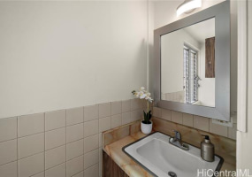 222 Kaiulani Avenue,Honolulu,Hawaii,96815,2 ベッドルーム ベッドルーム,1 バスルームバスルーム,コンド / タウンハウス,Kaiulani,5,18374902
