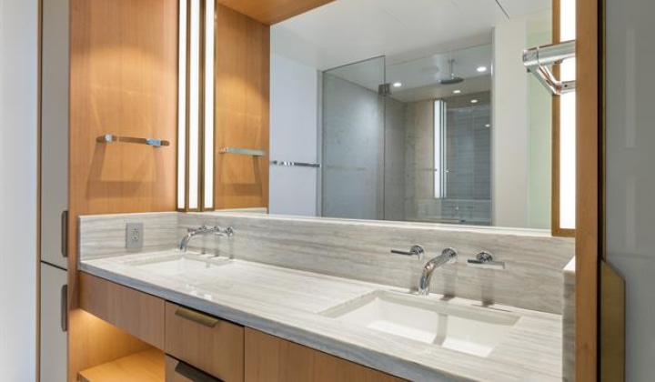 1100 Ala Moana Boulevard,Honolulu,Hawaii,96814,2 Bedrooms Bedrooms,2 BathroomsBathrooms,Condo/Townhouse,Ala Moana,9,18375392