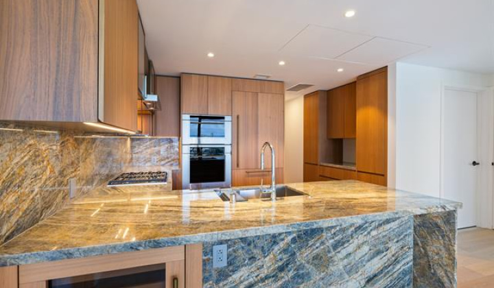 1100 Ala Moana Boulevard,Honolulu,Hawaii,96814,2 Bedrooms Bedrooms,2 BathroomsBathrooms,Condo/Townhouse,Ala Moana,9,18375392