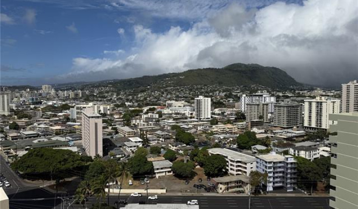 2525 Date Street,Honolulu,Hawaii,96826,1 バスルームバスルーム,コンド / タウンハウス,Date,21,18375914