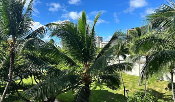 2161 Kalia Road,Honolulu,Hawaii,96815,1 Bedroom Bedrooms,1 BathroomBathrooms,Condo/Townhouse,Kalia,4,18376386