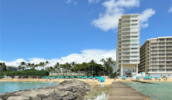 2161 Kalia Road,Honolulu,Hawaii,96815,1 Bedroom Bedrooms,1 BathroomBathrooms,Condo/Townhouse,Kalia,4,18376386