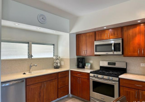 2161 Kalia Road,Honolulu,Hawaii,96815,1 Bedroom Bedrooms,1 BathroomBathrooms,Condo/Townhouse,Kalia,4,18376386