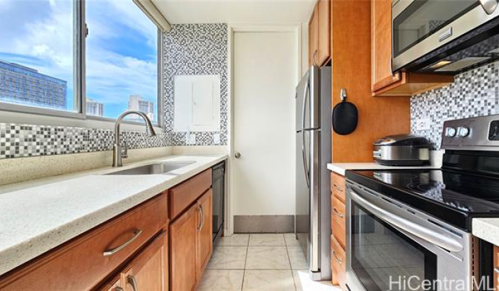 444 Nahua Street,Honolulu,Hawaii,96815,1 ベッドルーム ベッドルーム,1 バスルームバスルーム,コンド / タウンハウス,Nahua,17,18376521