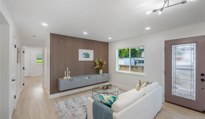 723 Kahoa Drive,Kailua,Hawaii,96734,5 Bedrooms Bedrooms,3 BathroomsBathrooms,Single family,Kahoa,18376735