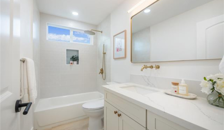 723 Kahoa Drive,Kailua,Hawaii,96734,5 Bedrooms Bedrooms,3 BathroomsBathrooms,Single family,Kahoa,18376735