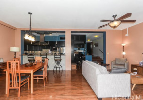 1088 Bishop Street,Honolulu,Hawaii,96813,1 Bedroom Bedrooms,1 BathroomBathrooms,Condo/Townhouse,Bishop,11,18376885