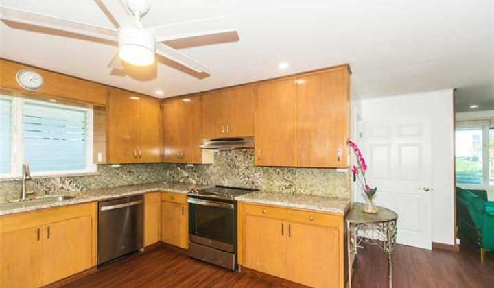 4153 Kilauea Avenue,Honolulu,Hawaii,96816,4 Bedrooms Bedrooms,3 BathroomsBathrooms,Single family,Kilauea,18377036