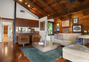 1527 Hoaaina Street,Honolulu,Hawaii,96821,4 ベッドルーム ベッドルーム,2 バスルームバスルーム,一戸建て,Hoaaina,18377155