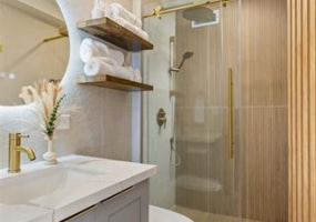 444 Kanekapolei Street,Honolulu,Hawaii,96815,1 Bedroom Bedrooms,1 BathroomBathrooms,Condo/Townhouse,Kanekapolei,16,19242071