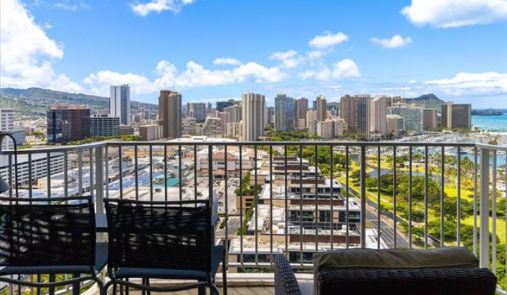 1350 Ala Moana Boulevard,Honolulu,Hawaii,96814,2 ベッドルーム ベッドルーム,2 バスルームバスルーム,コンド / タウンハウス,Ala Moana,30,18824180