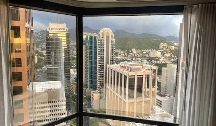 1088 Bishop Street,Honolulu,Hawaii,96813,1 ベッドルーム ベッドルーム,1 バスルームバスルーム,コンド / タウンハウス,Bishop,38,18377847