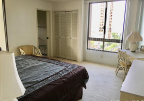 1910 Ala Moana Boulevard,Honolulu,Hawaii,96815,2 ベッドルーム ベッドルーム,2 バスルームバスルーム,コンド / タウンハウス,Ala Moana,14,18378066