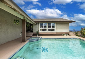1048 Kaupaku Place,Honolulu,Hawaii,96825,5 ベッドルーム ベッドルーム,3 バスルームバスルーム,一戸建て,Kaupaku,18824912