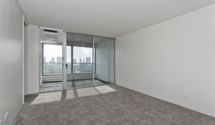 1556 Piikoi Street,Honolulu,Hawaii,96822,1 ベッドルーム ベッドルーム,1 バスルームバスルーム,コンド / タウンハウス,Piikoi,18,18378334