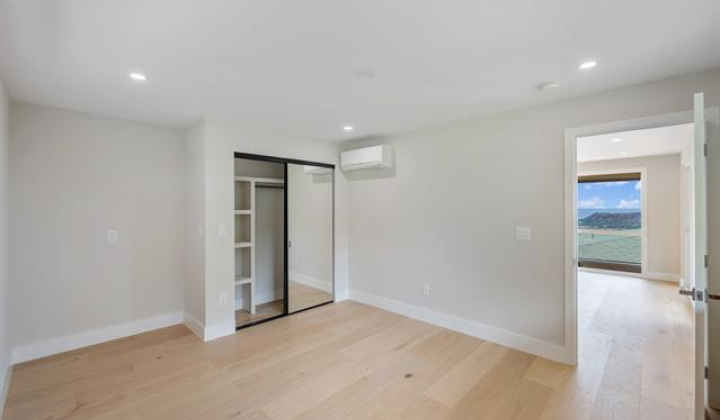 2012 Iwi Way,Honolulu,Hawaii,96816,4 ベッドルーム ベッドルーム,4 バスルームバスルーム,一戸建て,Iwi,18826268