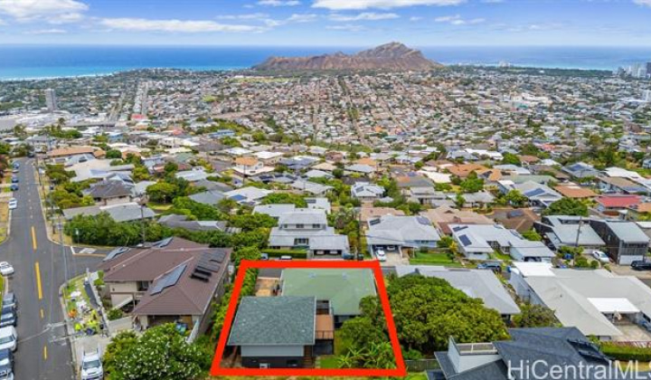 2012 Iwi Way,Honolulu,Hawaii,96816,4 ベッドルーム ベッドルーム,4 バスルームバスルーム,一戸建て,Iwi,18826268