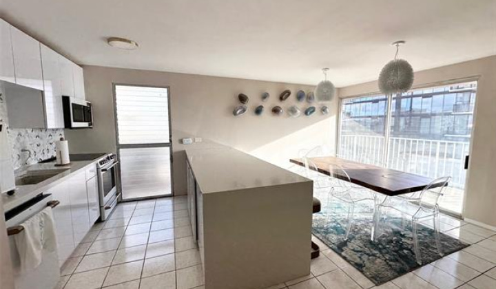 435 Walina Street,Honolulu,Hawaii,96815,2 ベッドルーム ベッドルーム,2 バスルームバスルーム,コンド / タウンハウス,Walina,11,18378696