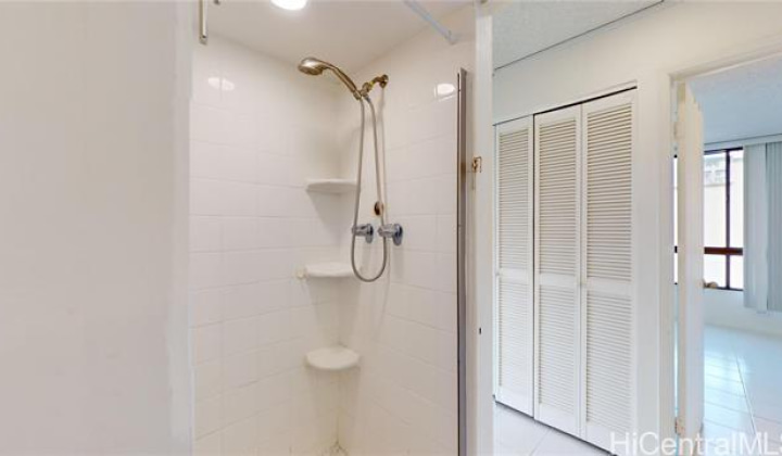 320 Liliuokalani Avenue,Honolulu,Hawaii,96815,2 ベッドルーム ベッドルーム,1 バスルームバスルーム,コンド / タウンハウス,Liliuokalani,9,18826277