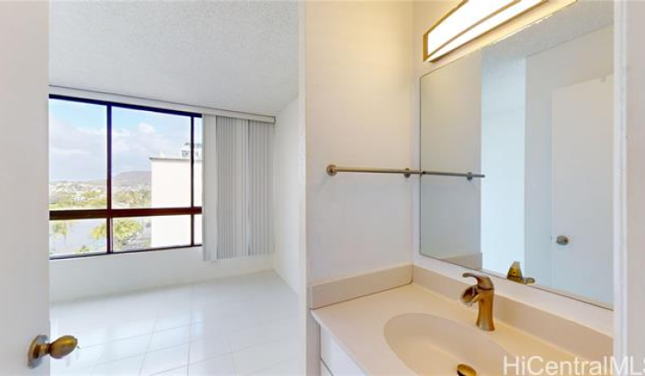320 Liliuokalani Avenue,Honolulu,Hawaii,96815,2 ベッドルーム ベッドルーム,1 バスルームバスルーム,コンド / タウンハウス,Liliuokalani,9,18826277