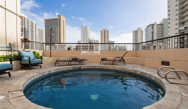 320 Liliuokalani Avenue,Honolulu,Hawaii,96815,2 ベッドルーム ベッドルーム,1 バスルームバスルーム,コンド / タウンハウス,Liliuokalani,9,18826277