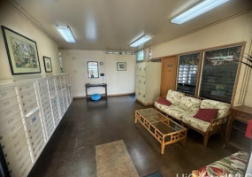 1121 Ala Napunani Street,Honolulu,Hawaii,96818,2 ベッドルーム ベッドルーム,1 バスルームバスルーム,コンド / タウンハウス,Ala Napunani,19,18379033