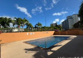 1121 Ala Napunani Street,Honolulu,Hawaii,96818,2 ベッドルーム ベッドルーム,1 バスルームバスルーム,コンド / タウンハウス,Ala Napunani,19,18379033