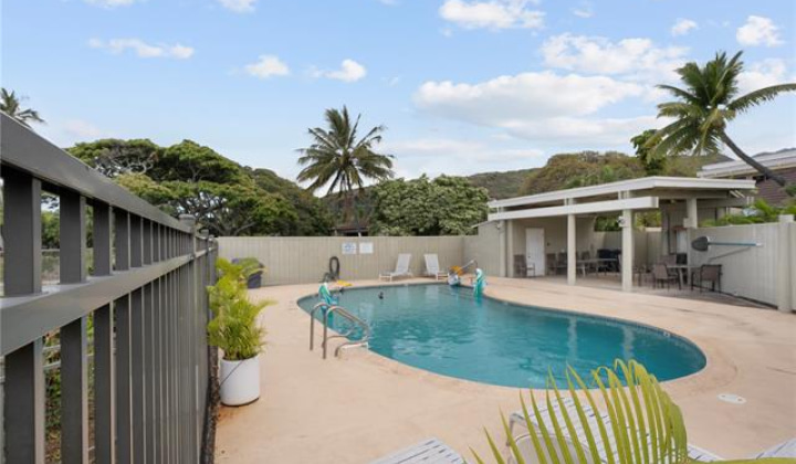 6129 Summer Street,Honolulu,Hawaii,96821,2 ベッドルーム ベッドルーム,2 バスルームバスルーム,コンド / タウンハウス,Summer,1,18826390
