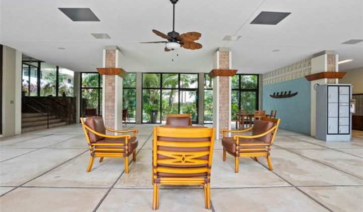 425 Ena Road,Honolulu,Hawaii,96815,1 ベッドルーム ベッドルーム,1 バスルームバスルーム,コンド / タウンハウス,Ena,4,18379211