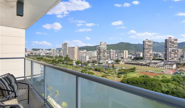 2233 Ala Wai Boulevard,Honolulu,Hawaii,96815,1 ベッドルーム ベッドルーム,1 バスルームバスルーム,コンド / タウンハウス,Ala Wai,18,18379221