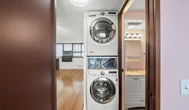 502 Captain Cook Avenue,Honolulu,Hawaii,96813,2 ベッドルーム ベッドルーム,1 バスルームバスルーム,コンド / タウンハウス,Captain Cook,3,18379676