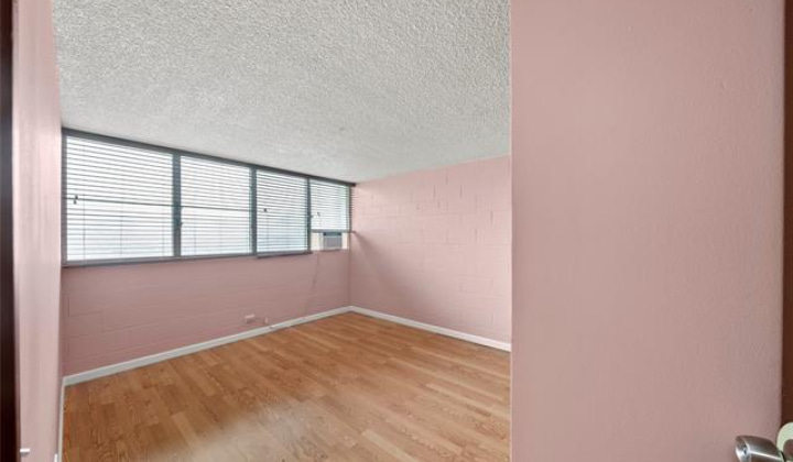 502 Captain Cook Avenue,Honolulu,Hawaii,96813,2 ベッドルーム ベッドルーム,1 バスルームバスルーム,コンド / タウンハウス,Captain Cook,3,18379676