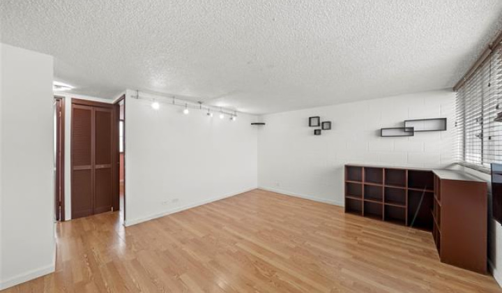 502 Captain Cook Avenue,Honolulu,Hawaii,96813,2 ベッドルーム ベッドルーム,1 バスルームバスルーム,コンド / タウンハウス,Captain Cook,3,18379676