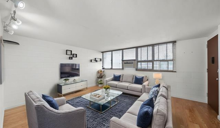 502 Captain Cook Avenue,Honolulu,Hawaii,96813,2 ベッドルーム ベッドルーム,1 バスルームバスルーム,コンド / タウンハウス,Captain Cook,3,18379676