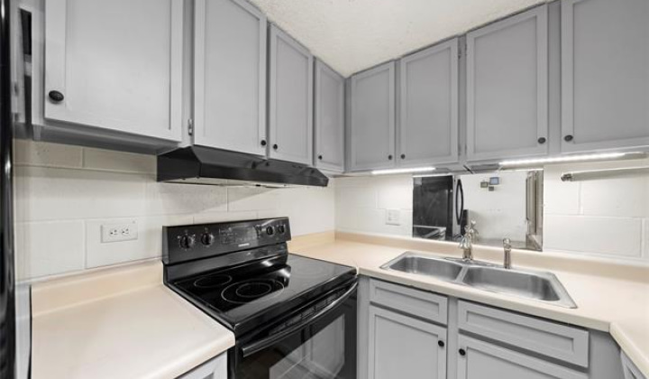 502 Captain Cook Avenue,Honolulu,Hawaii,96813,2 ベッドルーム ベッドルーム,1 バスルームバスルーム,コンド / タウンハウス,Captain Cook,3,18379676