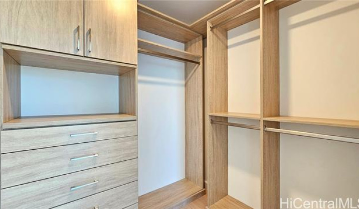1100 Ala Moana Boulevard,Honolulu,Hawaii,96814,2 Bedrooms Bedrooms,2 BathroomsBathrooms,Condo/Townhouse,Ala Moana,23,18380001