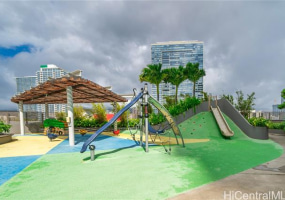 1001 Queen Street,Honolulu,Hawaii,96814,2 Bedrooms Bedrooms,2 BathroomsBathrooms,Condo/Townhouse,Queen,9,18380528