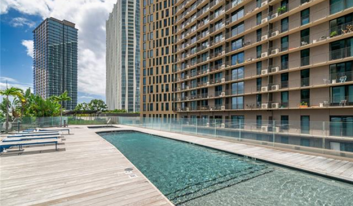 1001 Queen Street,Honolulu,Hawaii,96814,2 Bedrooms Bedrooms,2 BathroomsBathrooms,Condo/Townhouse,Queen,9,18380528