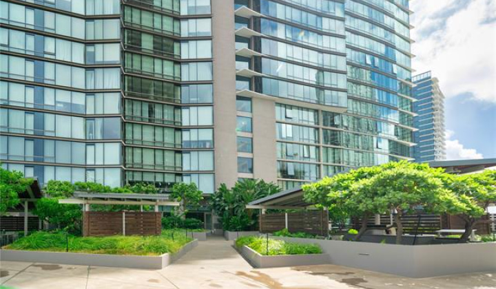 1001 Queen Street,Honolulu,Hawaii,96814,2 Bedrooms Bedrooms,2 BathroomsBathrooms,Condo/Townhouse,Queen,9,18380528