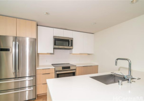 1001 Queen Street,Honolulu,Hawaii,96814,2 Bedrooms Bedrooms,2 BathroomsBathrooms,Condo/Townhouse,Queen,9,18380528