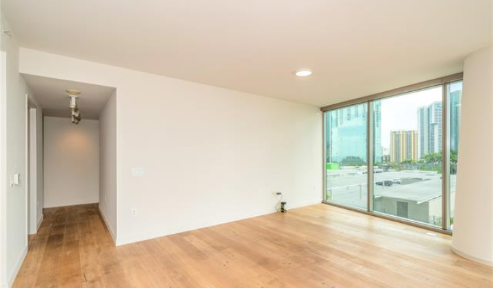 1001 Queen Street,Honolulu,Hawaii,96814,2 Bedrooms Bedrooms,2 BathroomsBathrooms,Condo/Townhouse,Queen,9,18380528