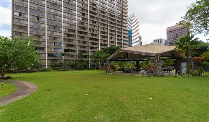 1255 Nuuanu Avenue,Honolulu,Hawaii,96817,1 ベッドルーム ベッドルーム,1 バスルームバスルーム,コンド / タウンハウス,Nuuanu,13,18380610