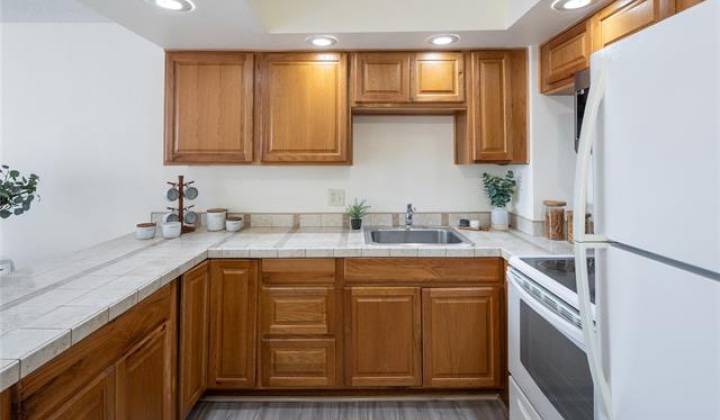 1255 Nuuanu Avenue,Honolulu,Hawaii,96817,1 ベッドルーム ベッドルーム,1 バスルームバスルーム,コンド / タウンハウス,Nuuanu,13,18380610