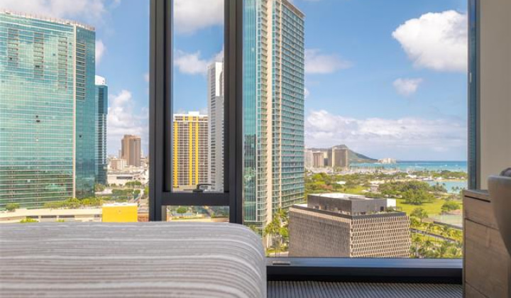 1108 Auahi Street,Honolulu,Hawaii,96814,3 ベッドルーム ベッドルーム,3 バスルームバスルーム,コンド / タウンハウス,Auahi,13,18380611