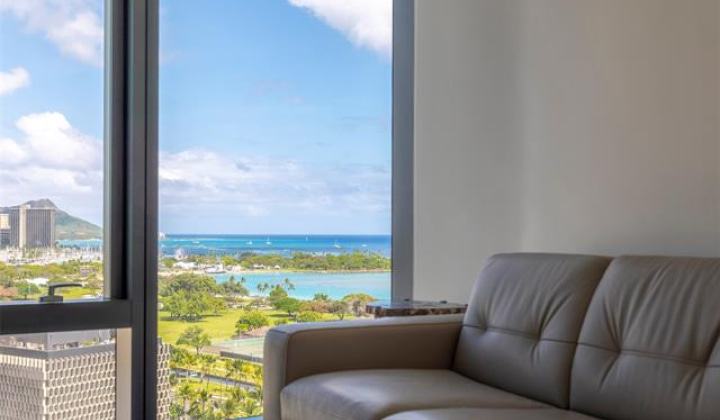 1108 Auahi Street,Honolulu,Hawaii,96814,3 ベッドルーム ベッドルーム,3 バスルームバスルーム,コンド / タウンハウス,Auahi,13,18380611