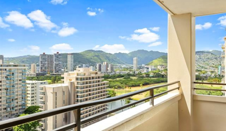 2410 Cleghorn Street,Honolulu,Hawaii,96815,1 ベッドルーム ベッドルーム,1 バスルームバスルーム,コンド / タウンハウス,Cleghorn,18,18828484