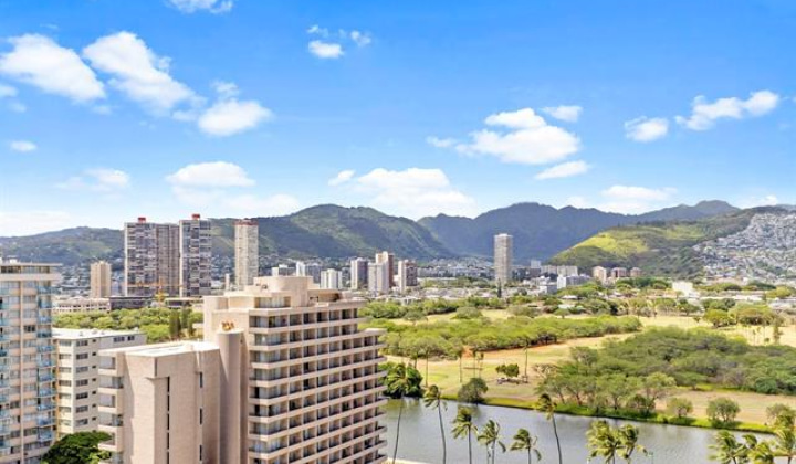 2410 Cleghorn Street,Honolulu,Hawaii,96815,1 ベッドルーム ベッドルーム,1 バスルームバスルーム,コンド / タウンハウス,Cleghorn,18,18828484