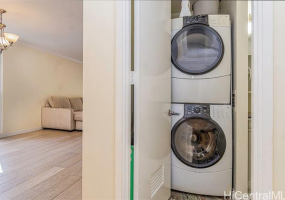 469 Ena Road,Honolulu,Hawaii,96815,3 Bedrooms Bedrooms,3 BathroomsBathrooms,Condo/Townhouse,Ena,3,18381109