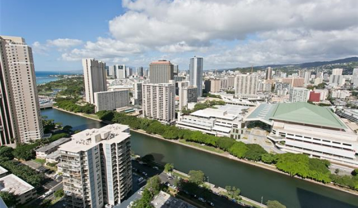 400 Hobron Lane,Honolulu,Hawaii,96815,1 ベッドルーム ベッドルーム,1 バスルームバスルーム,コンド / タウンハウス,Hobron,32,18381537